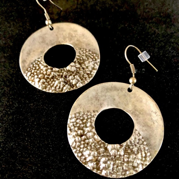 Unique distressed silver earrings - Picture 1 of 4